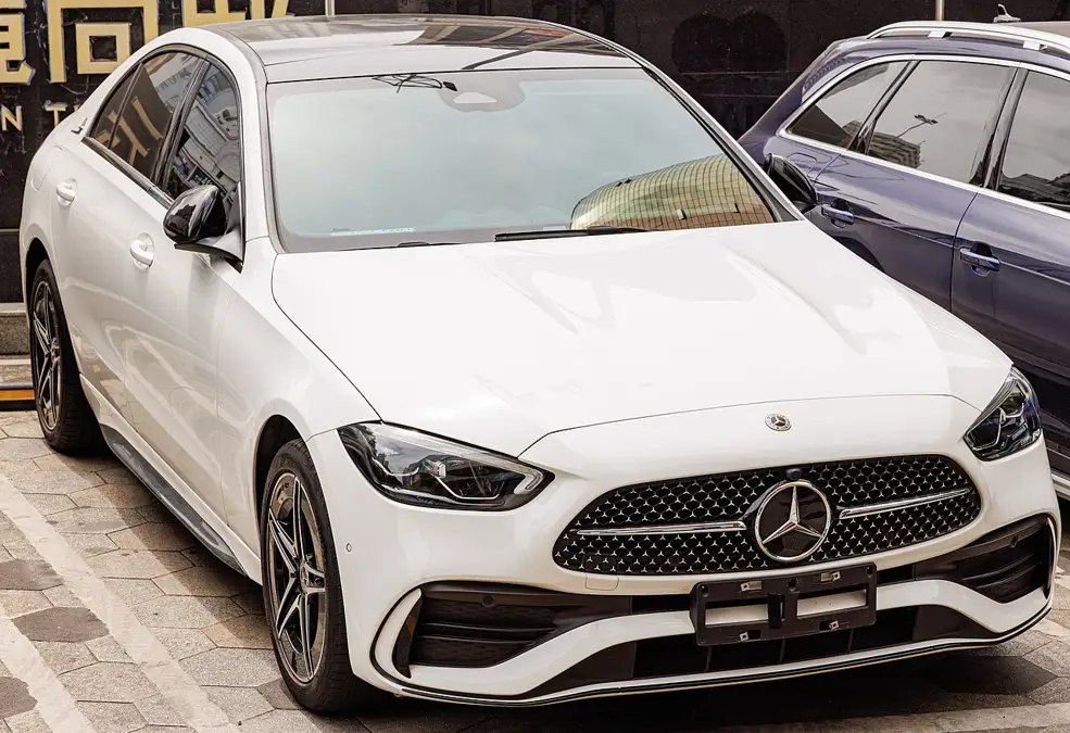 Mercedes-Benz C 200 Avantgarde C-Sedan ICE side profile