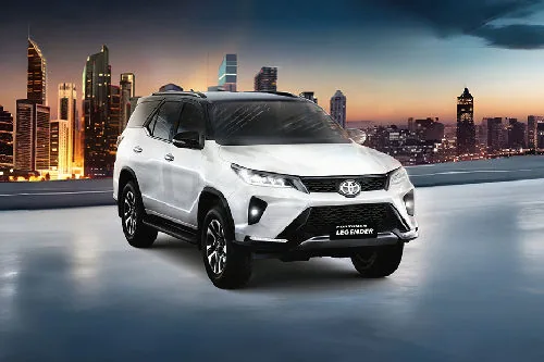 Toyota Fortuner 2.4 D-SUV ICE-D side profile