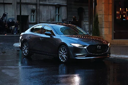 Mazda Mazda 3 1.5 Premium C-Sedan ICE side profile