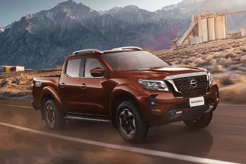 Nissan Navara Pro-4X Pickup ICE-D side profile